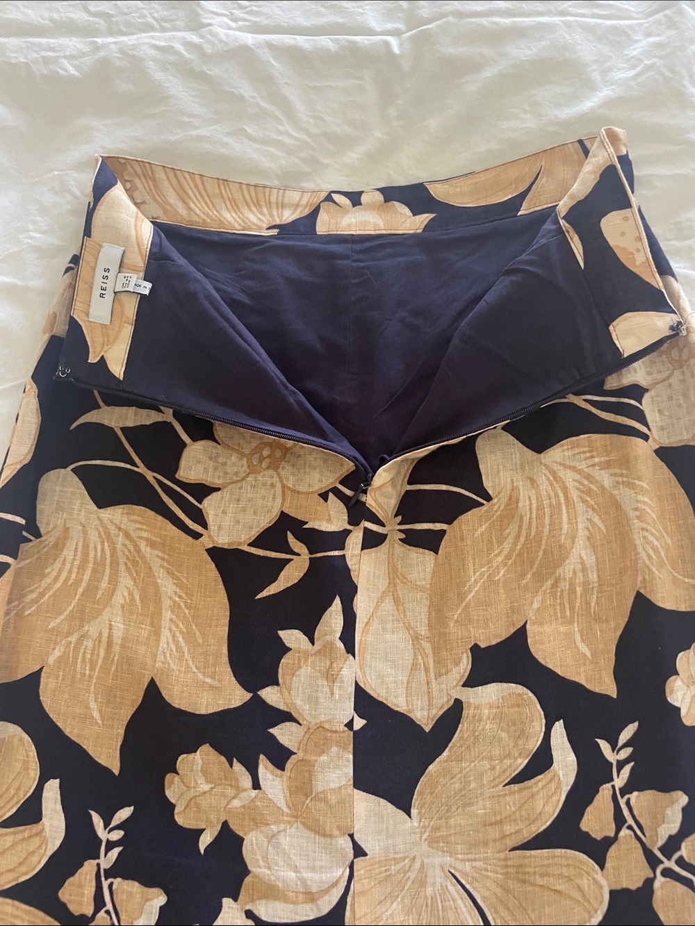 Reiss Jackson Floral Print Midi Pencil Skirt in Navy and Tan - Picture 14 of 14